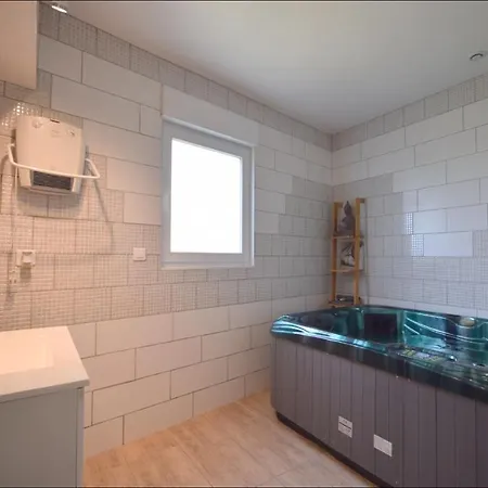 Moderne Vallee De Kaysersberg Avec Jacuzzi Prive 度假居 *